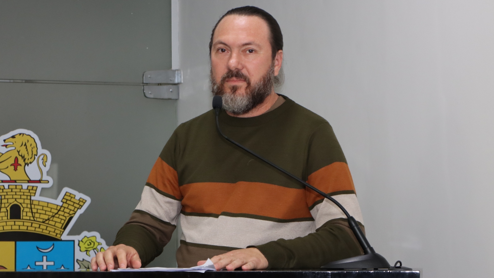 MAURÍCIO COUTO COMENTA SOBRE FILA DE ESPERA PARA CONSULTAS COM PSIQUIATRA INFANTIL NO CAPS IJ