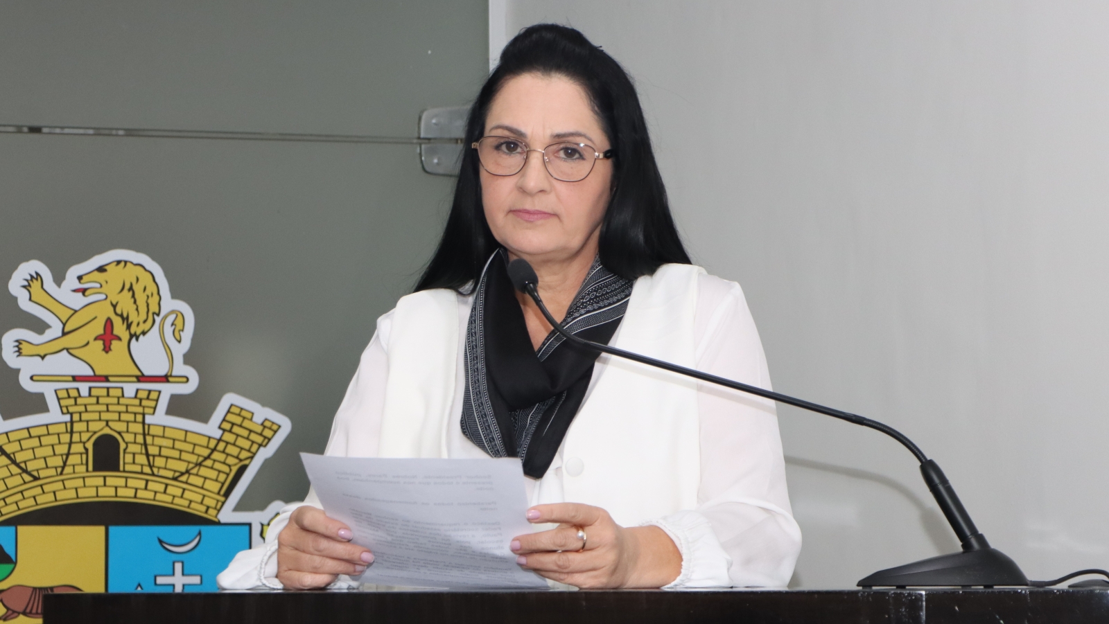 ROSANA DO SUPERMERCADO REQUER PROVIDÊNCIAS SOBRE MOFO NO CENTRO DE ESPECIALIDADES MÉDICAS