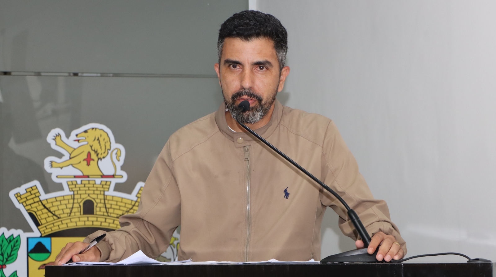 RICARDO TREVISANO SOLICITA MANUTENÇÃO NA ESTRADA DO GUARAPÓ