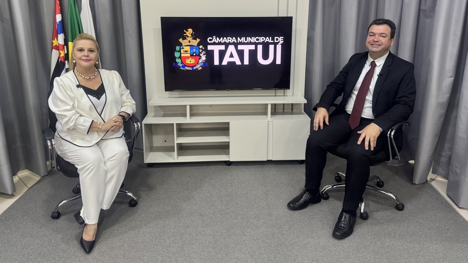 PROGRAMA “FALA, VEREADOR!” ENTREVISTA ELAINE MIRANDA