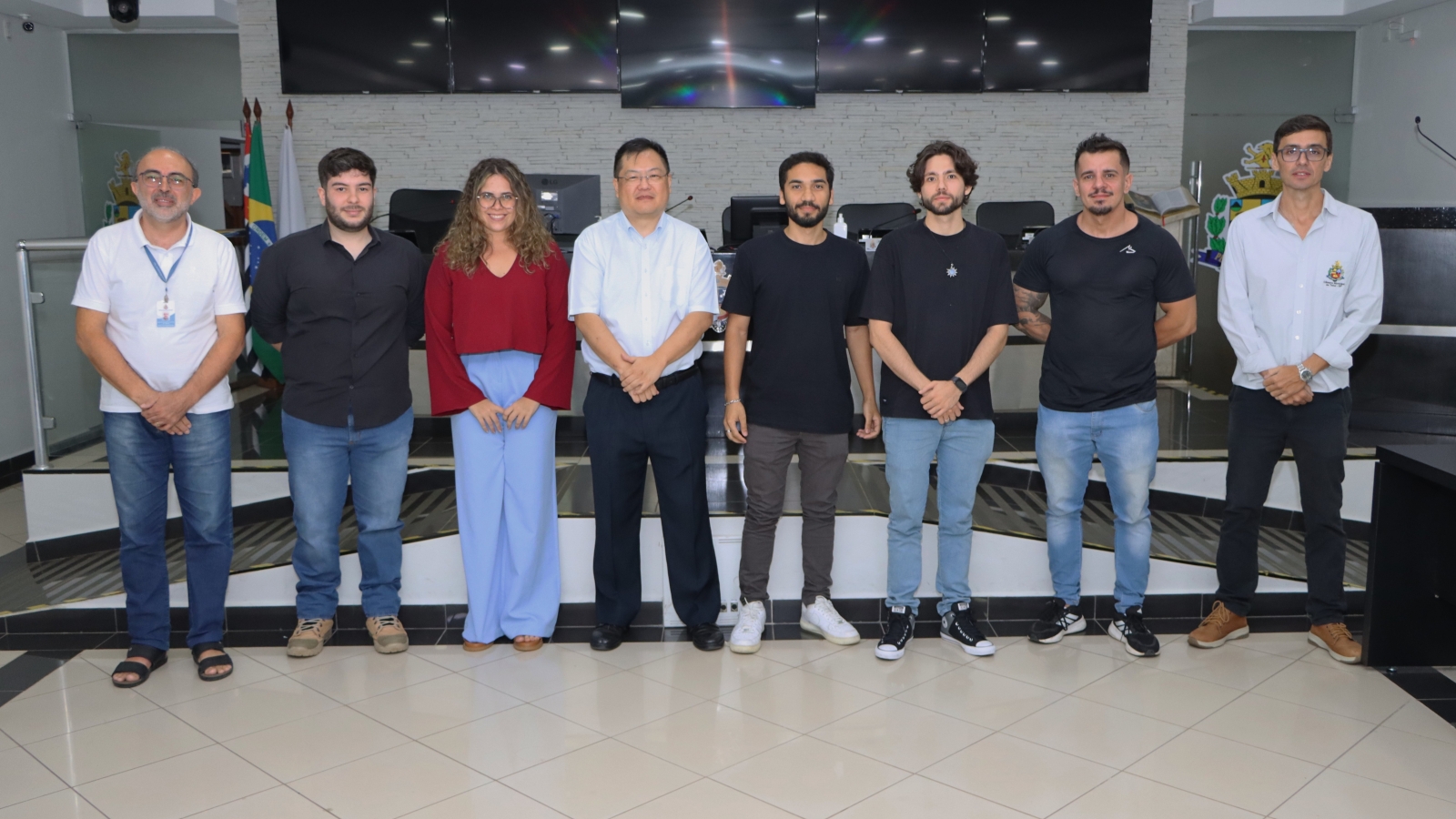 15 04 Posse servidores 3