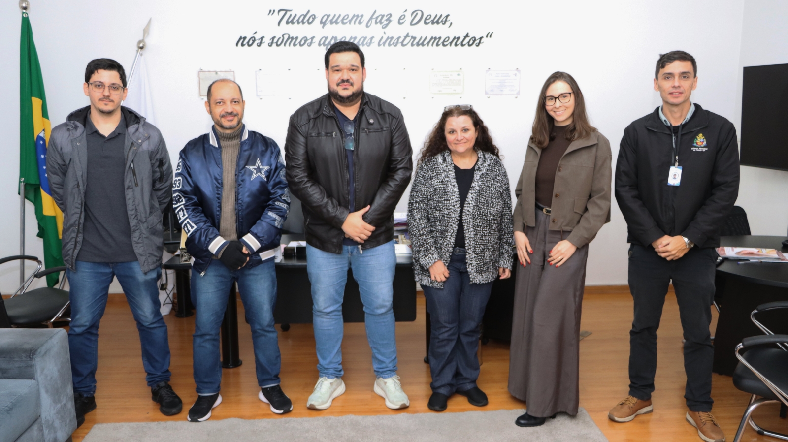 25 06 Novos servidores