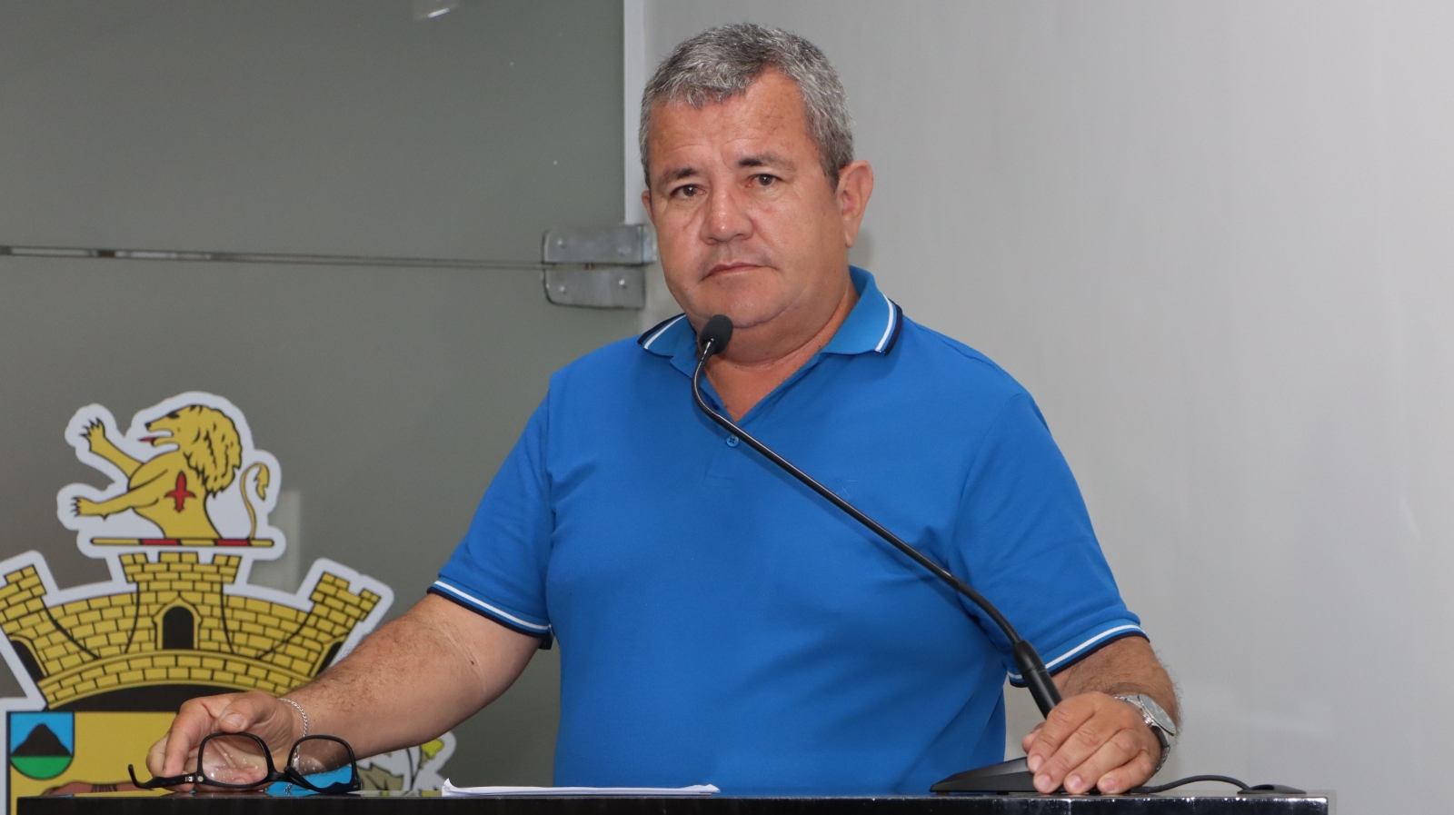 MÁRCIO DO SANTA RITA REITERA COBRANÇA SOBRE FIOS SOLTOS EM VIAS DE TATUÍ