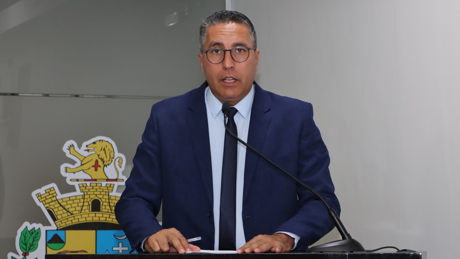 PROJETO DE LEI QUE ESTABELECE GARANTIAS ÀS CRIANÇAS COM DEFICIÊNCIA, TEA, TDAH, SELETIVIDADE ALIMENTAR E/OU TRANSTORNOS DO NEURODESENVOLVIMENTO É APROVADO NA CÂMARA