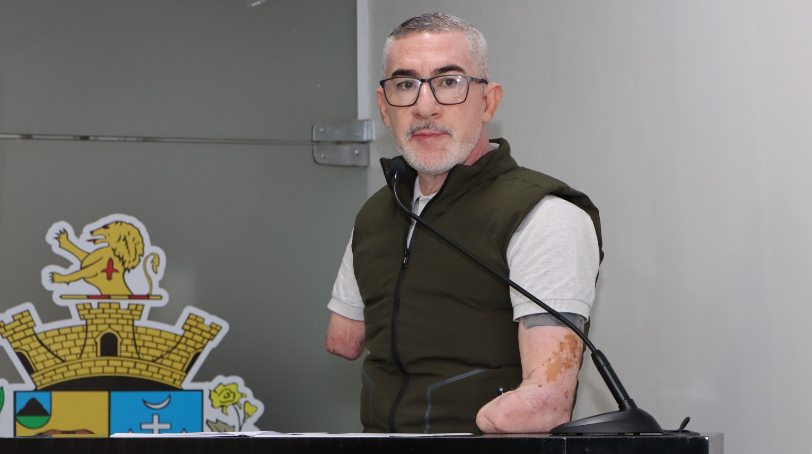 VADE MANOEL COMENTA SOBRE MOÇÕES DE SUA AUTORIA