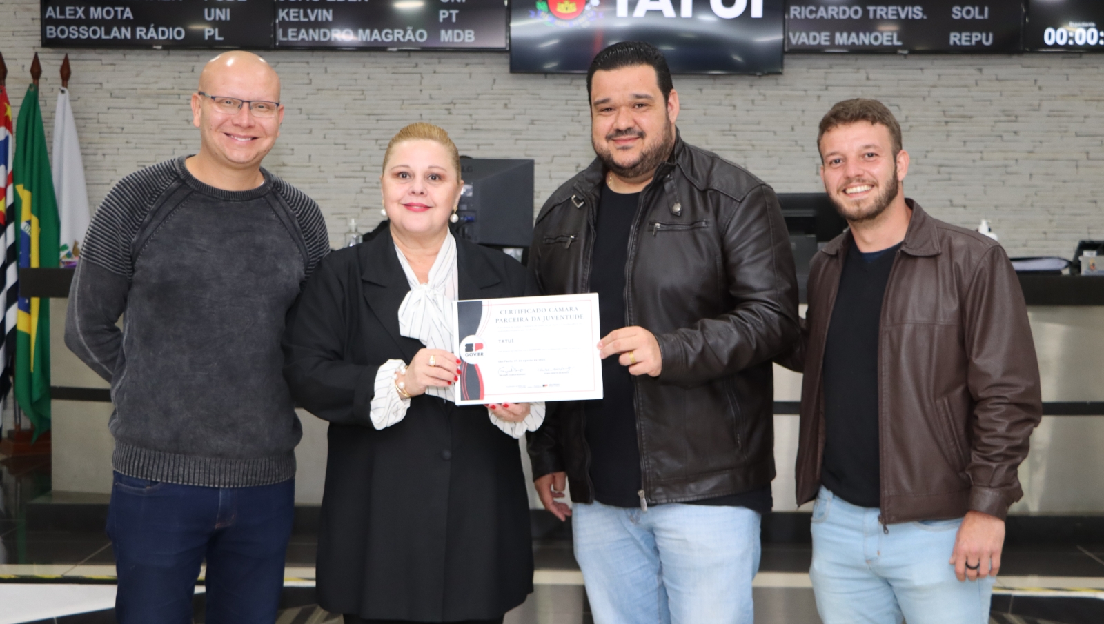 CÂMARA DE TATUÍ RECEBE O CERTIFICADO DE “CÂMARA PARCEIRA DA JUVENTUDE”