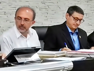 EXTRAORDINÁRIA APROVA DOZE PROJETOS