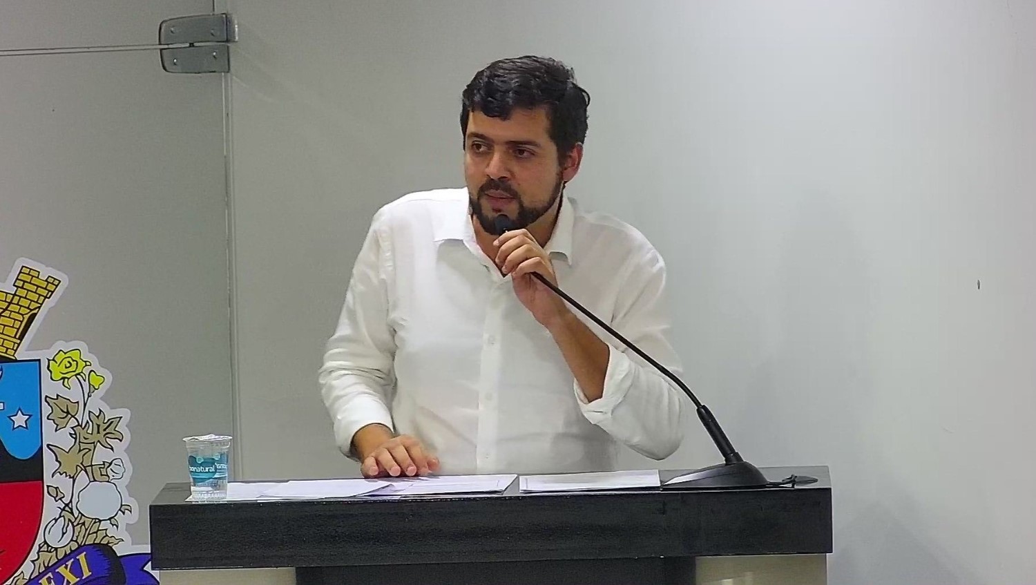 EDUARDO SALLUM APRESENTA REIVINDICAÇÕES SOBRE OS ANIMAIS