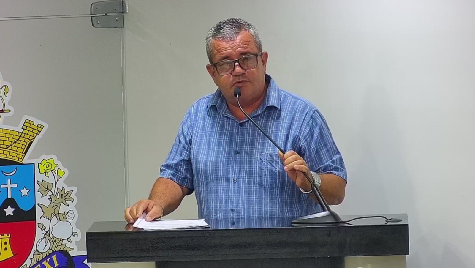 MÁRCIO DO SANTA RITA AFIRMA QUE A FALTA DE VARRIÇÃO ESTÁ GERANDO PROBLEMAS NAS VIAS